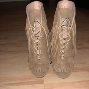 PERFECT FRINGE HEELS FOR A NIGHT OUT!